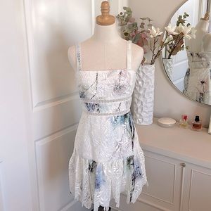 ML MONIQUE LHUILLIER | Floral Minidress | Size 6